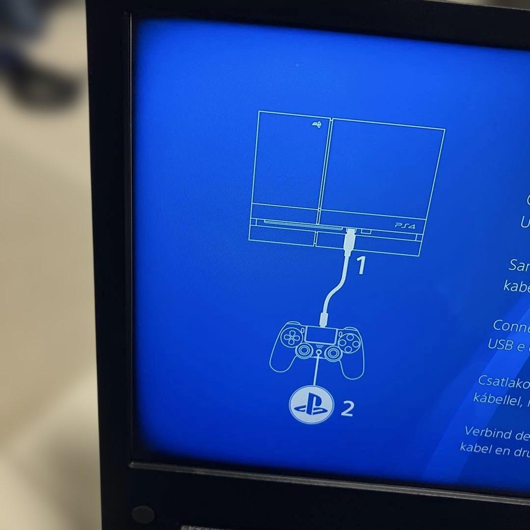 PS4 フルHD液晶モニター　HORI