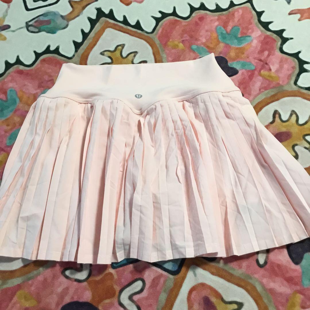 LULULEMON☆ サイズ4 ピンクのプリーツミニスカート