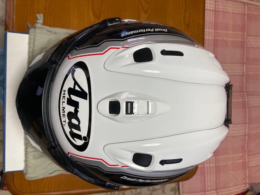 Arai RX-7X レジェンドレプリカマモラ白　57.58CM
