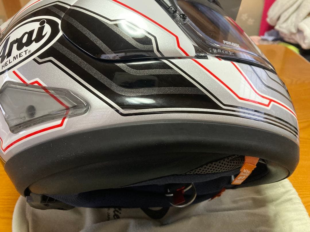 Arai RX-7X レジェンドレプリカマモラ白　57.58CM