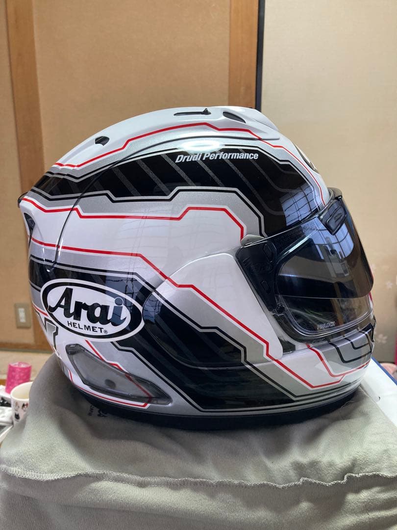 Arai RX-7X レジェンドレプリカマモラ白　57.58CM