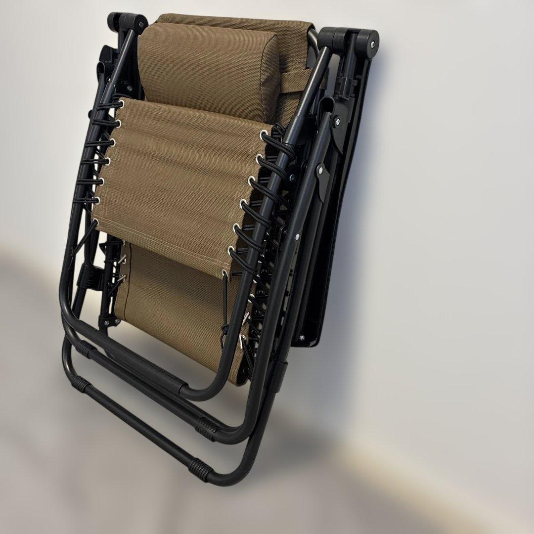 ブラウンリクライニングチェア