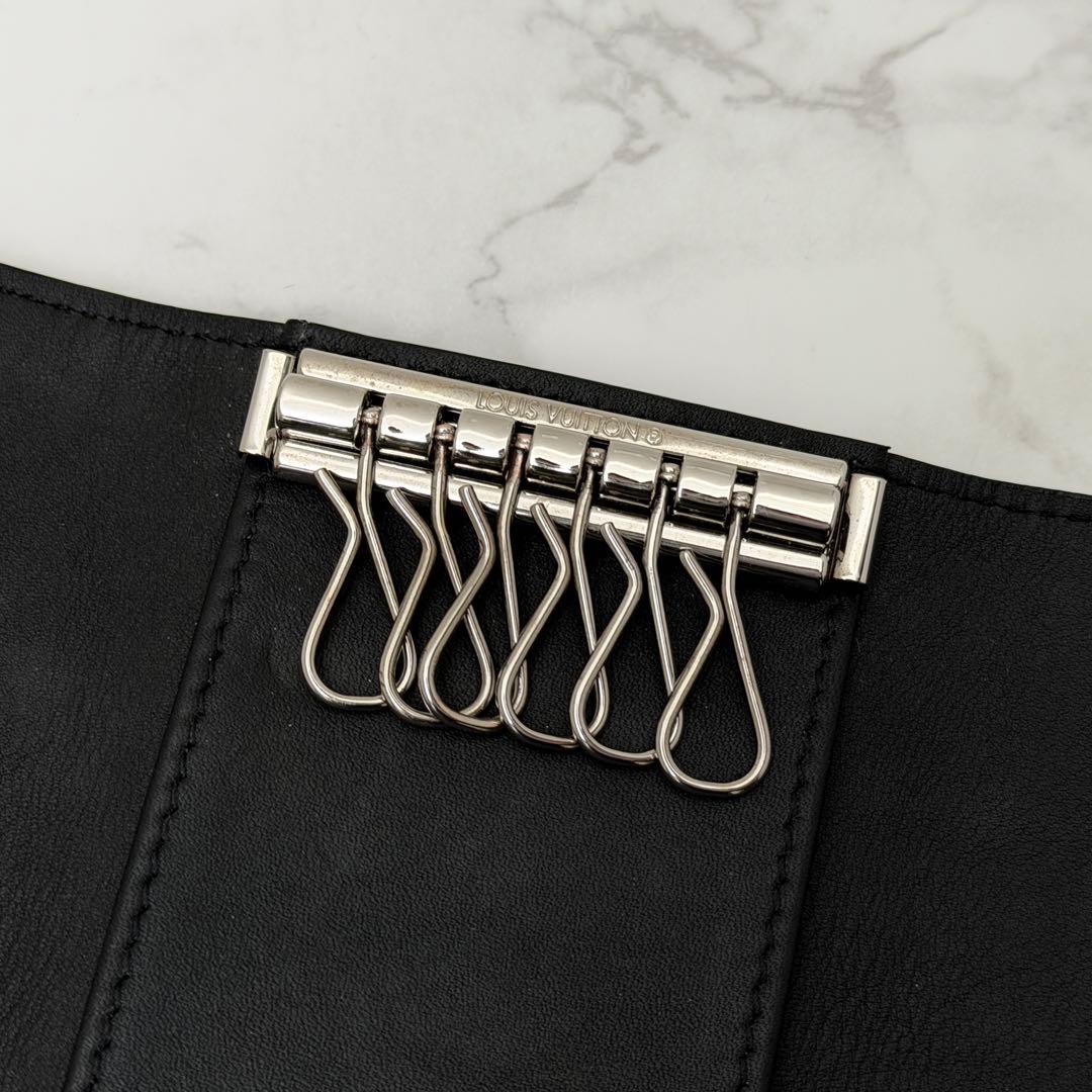 ルイヴィトン キーケース ミュルティクレ 6 モノグラム・シャドウ 現行品 黒