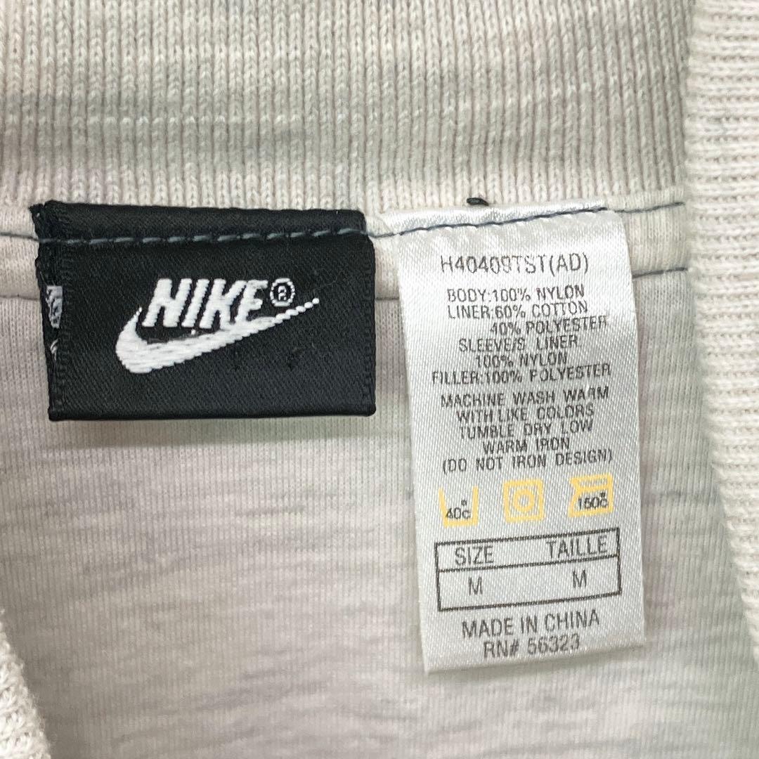 NIKE Jordan スタジャン エンブレム付き 黒　ナイキ　ジョーダン