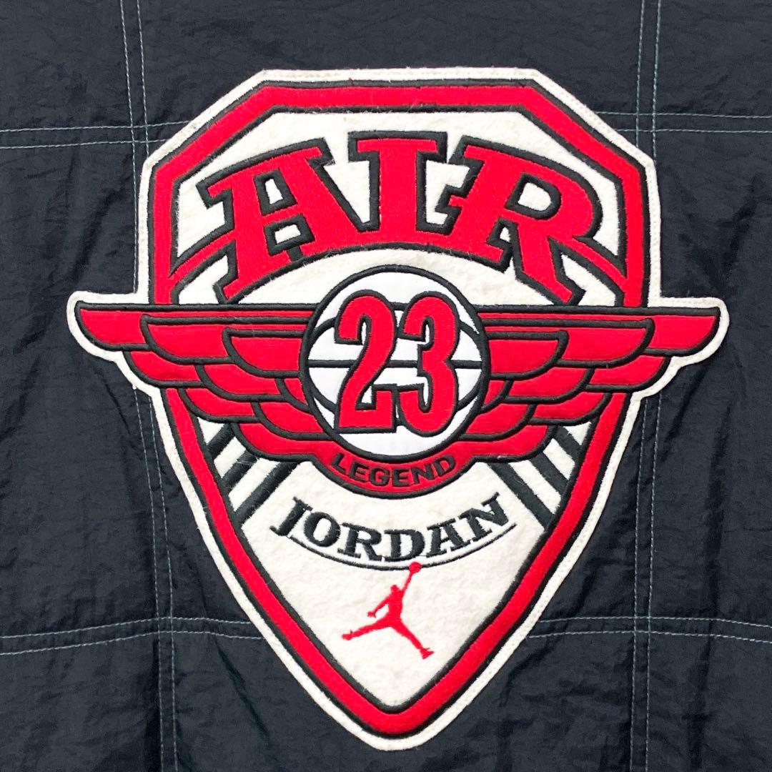 NIKE Jordan スタジャン エンブレム付き 黒　ナイキ　ジョーダン