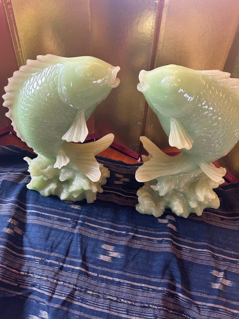 中国美術　古玩　翡翠鯉彫刻 2体セット 縁起物　店じまいSALE好評中