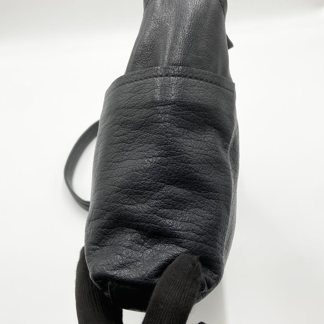 極美品　ゲンテン　タスカ　ショルダーバッグ　ロゴ刻印　レザー　ネイビー