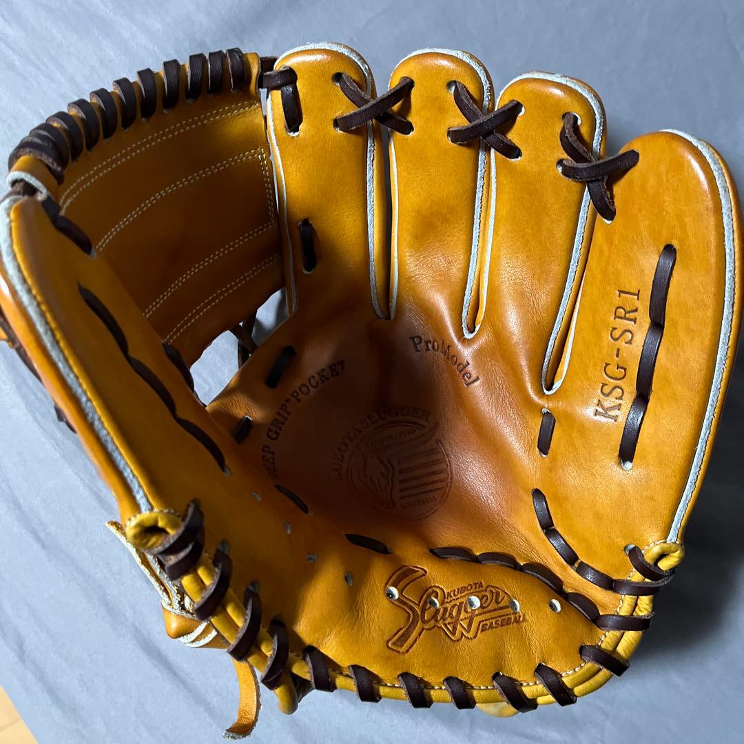 スラッガー　硬式　内野　SR1 タン　ワンピースウェブ