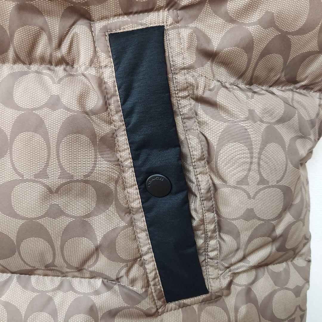 COACH ダウン ベスト 大きめ ベージュ ブラック シグネチャー ブラウン