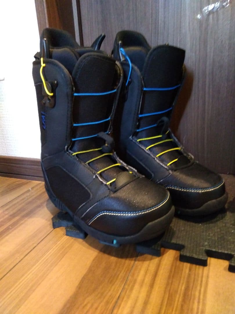 人気モデル‼️3点セット 送料込み SIMMS 147 スノーボードセット！