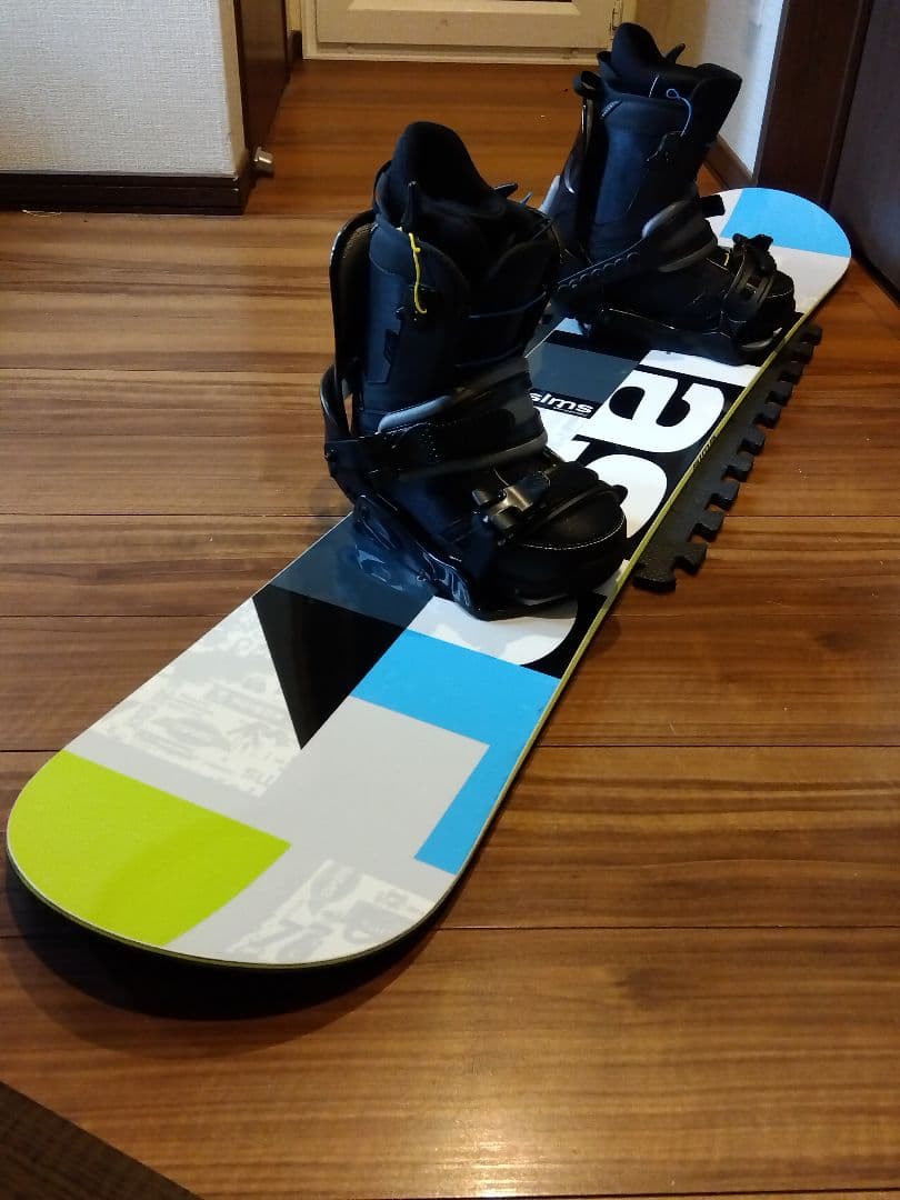 人気モデル‼️3点セット 送料込み SIMMS 147 スノーボードセット！