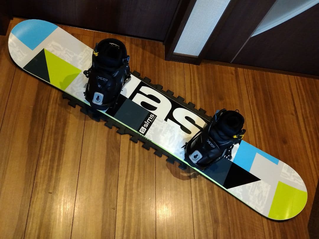 人気モデル‼️3点セット 送料込み SIMMS 147 スノーボードセット！