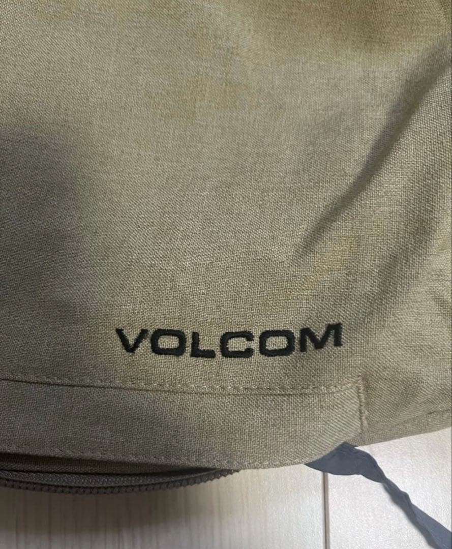 VOLCOM スノボーパンツ　L