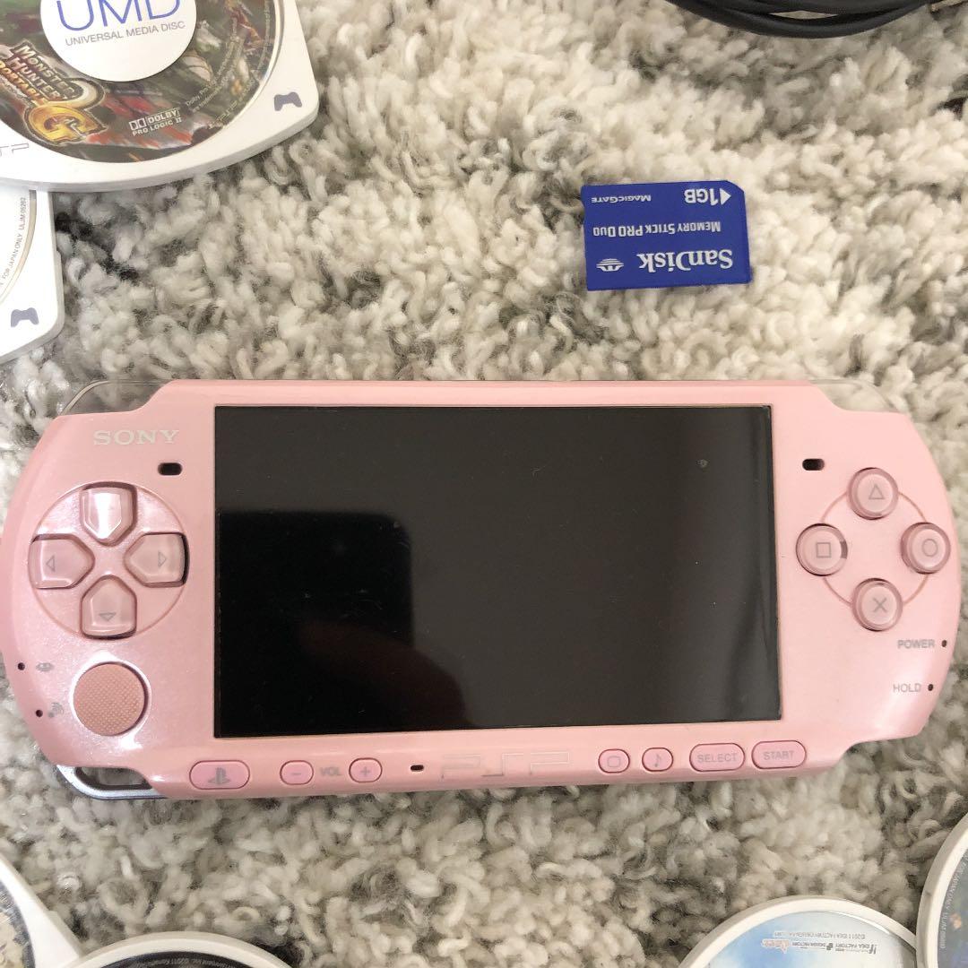 psp本体＋11カセット付きお買い得セット❗️