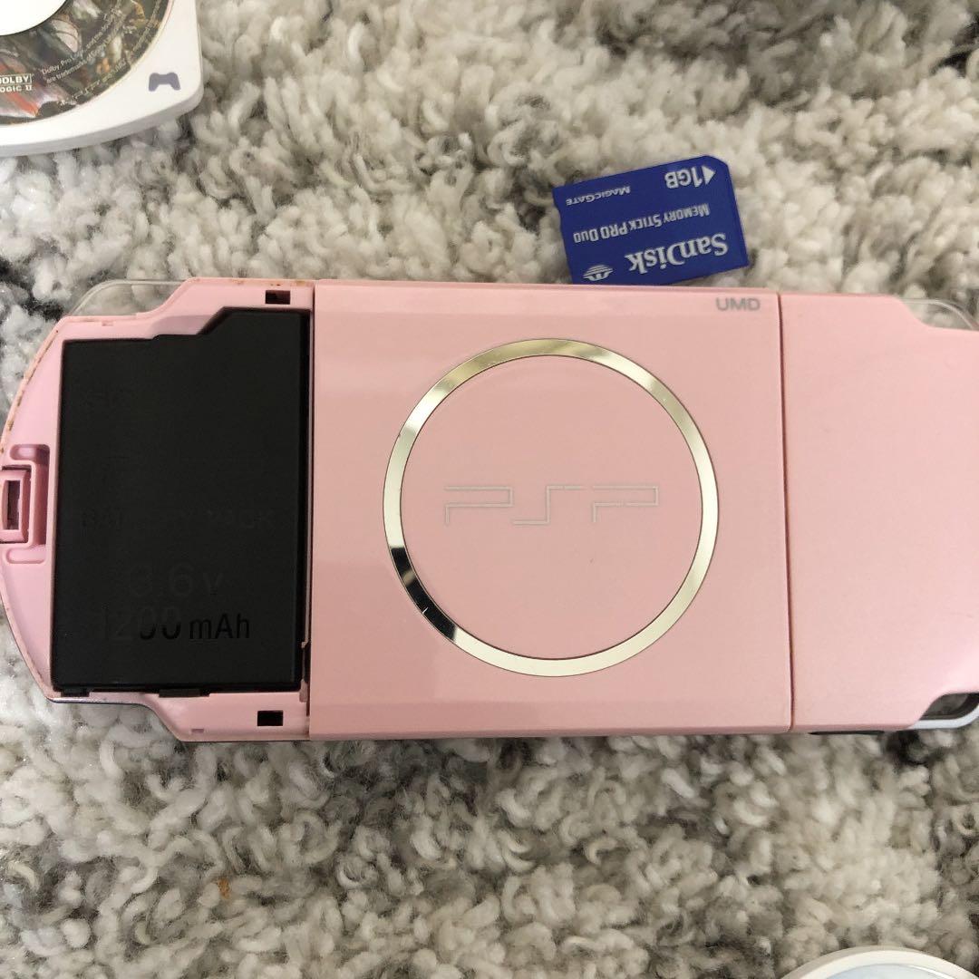 psp本体＋11カセット付きお買い得セット❗️