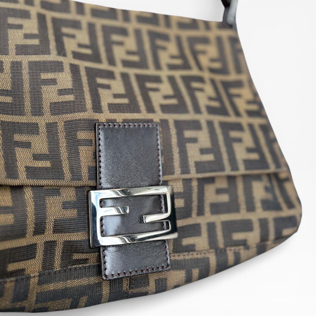 FENDI フェンディ マンマバケット ワンショルダーバッグ ズッカ柄 美品