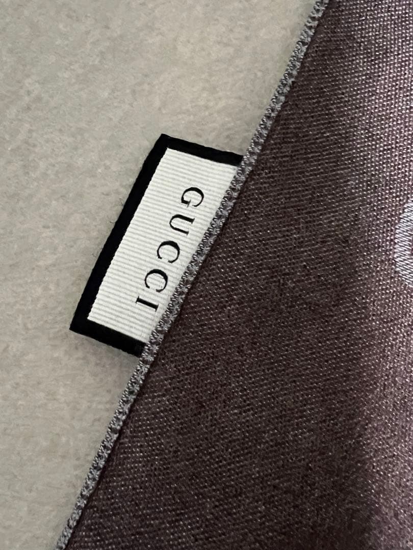 GUCCI GGロゴ柄マフラー グレー