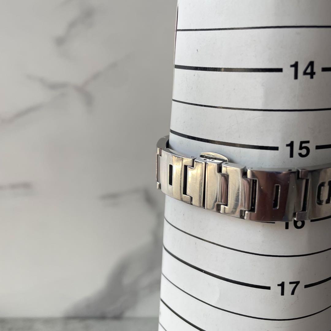 稼働品　FENDI フェンディ　ズッカ柄ベルト　ブルー文字盤　ラウンド　腕時計