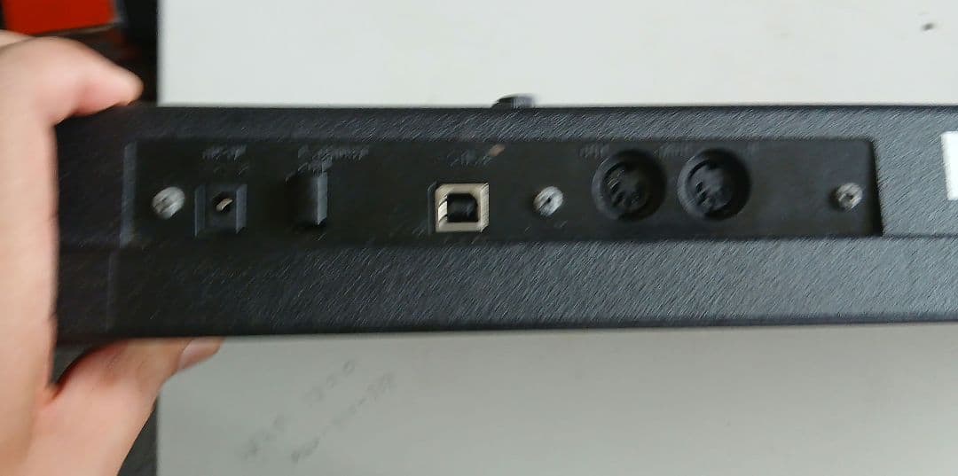 値下げ！美品　KORG microKORG XL シンセサイザー　マイク付