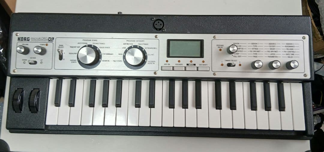 値下げ！美品　KORG microKORG XL シンセサイザー　マイク付