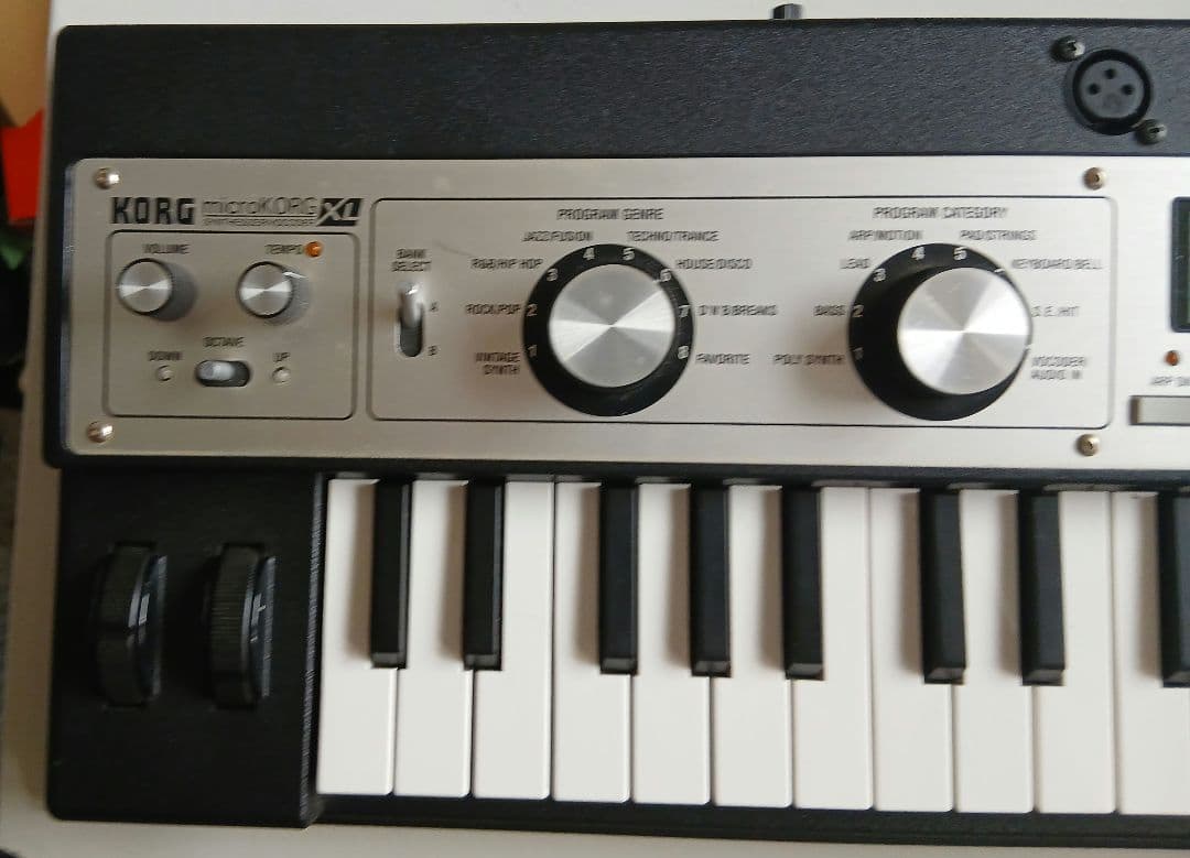 値下げ！美品　KORG microKORG XL シンセサイザー　マイク付