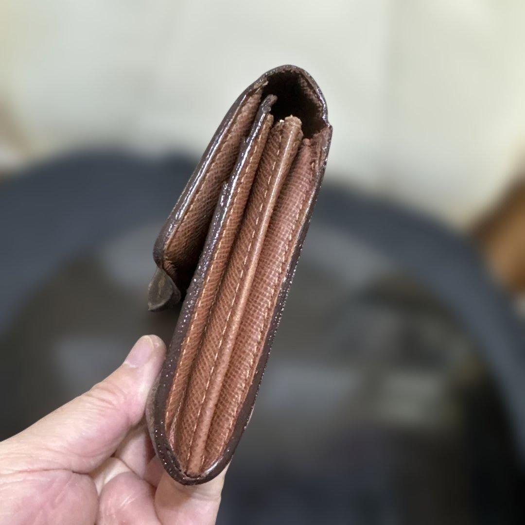 11☆良品♪カード10枚タイプ☆サラ長財布