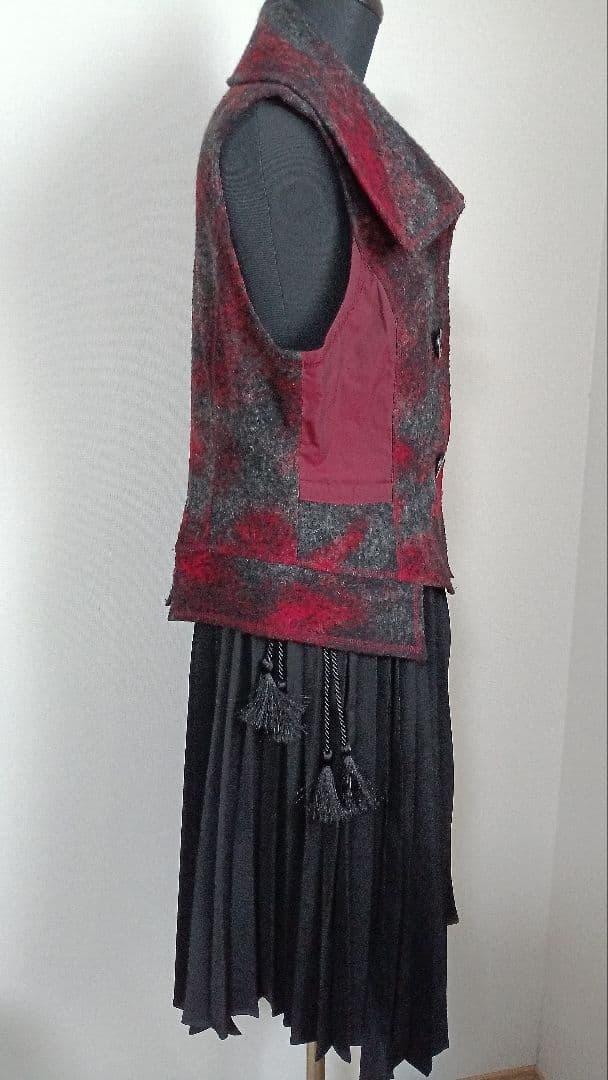 エイココンドウ　ベスト　未使用マダムヒロコトップス　EVRIS　手袋+羊皮J