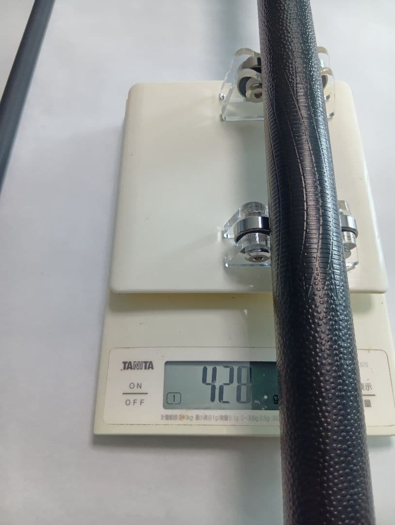 【ほぼ新品】ビリヤード プールキュー カーボンシャフト レザーグリップ 黒色