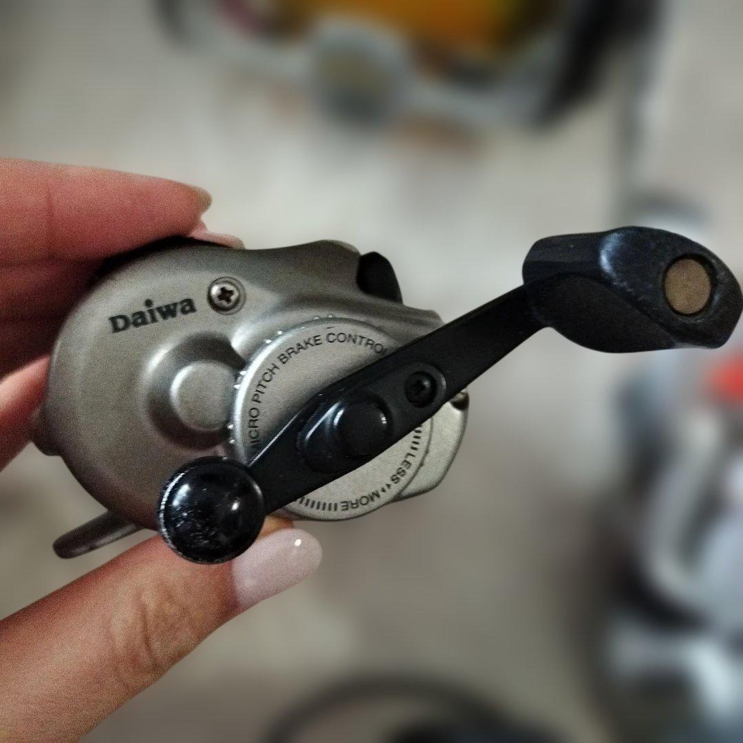 【まとめ売り】リール　DAIWA　SHIMANO　INFINITE　含む　17個