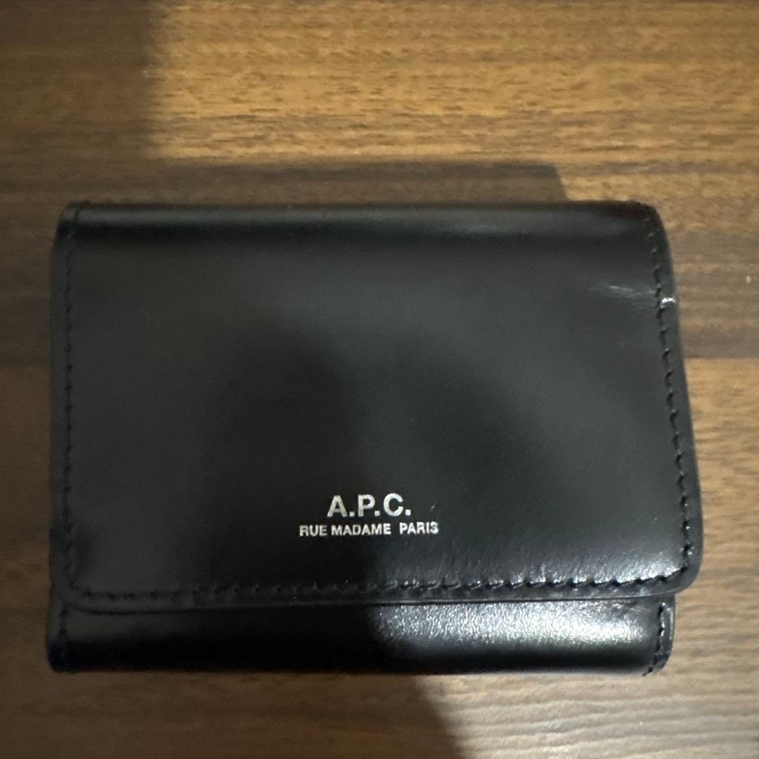 A.P.C. 黒 二つ折り財布 ちゃんばば