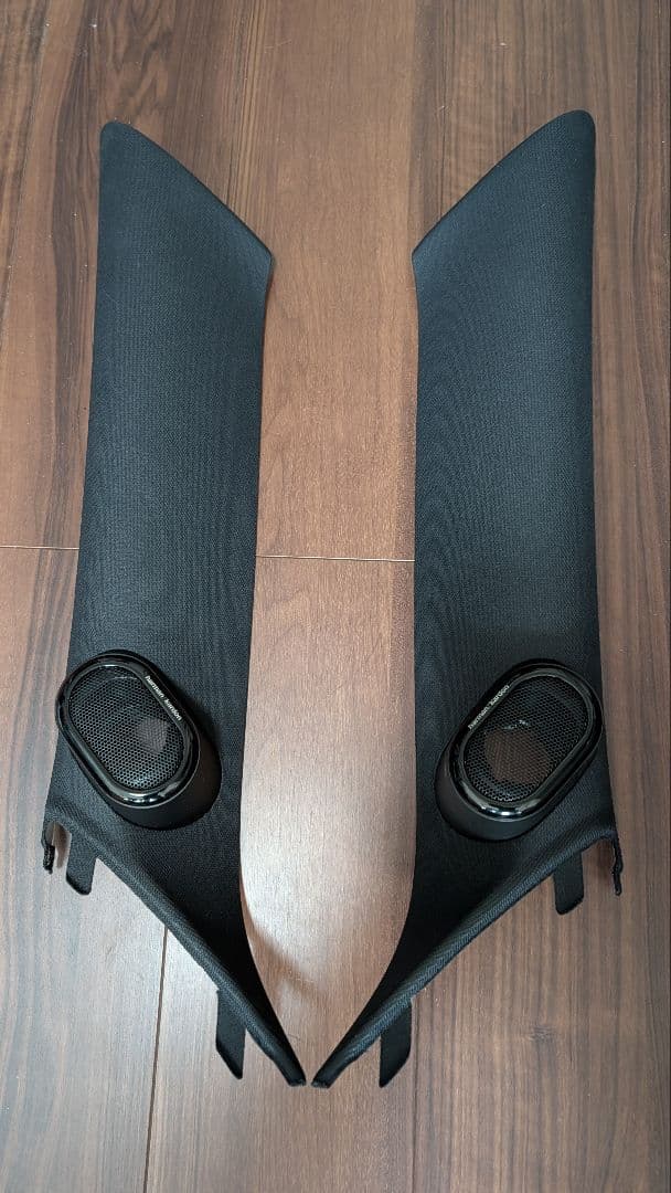 K*a様 【中古美品】MINI F54クラブマン　Aピラートリムカバー　ツイータ