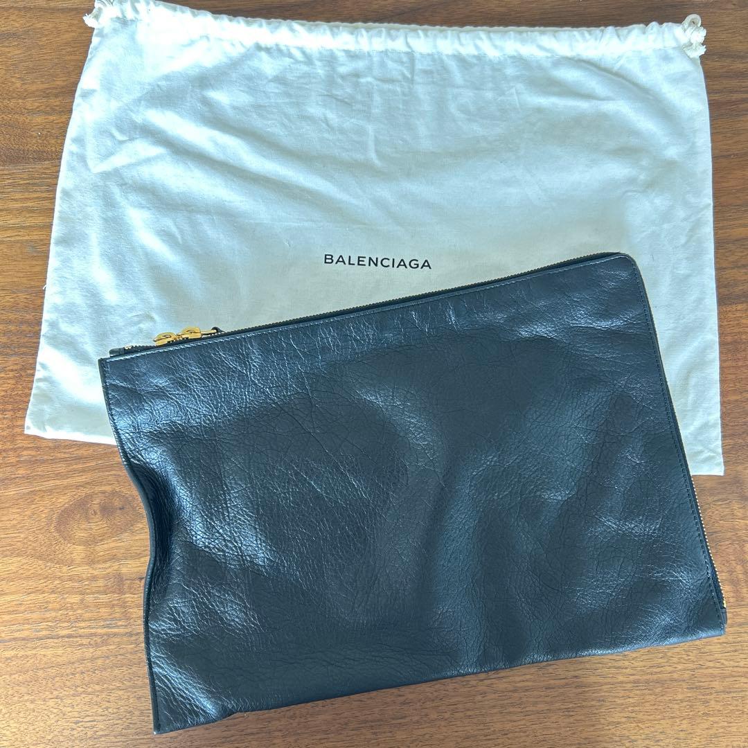美品 BALENCIAGA バレンシアガ クラッチバッグ 370994
