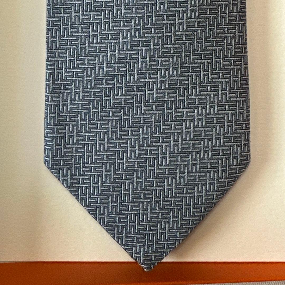 専用出品です。　　　エルメス ネクタイ《コンテンポラリー》新品 未使用