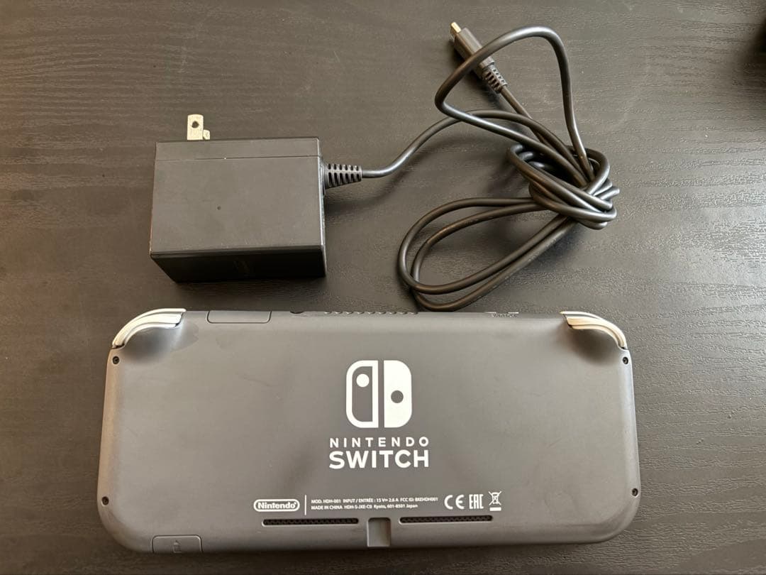 ぜ*菜様 Switchライト　グレー　充電器付き
