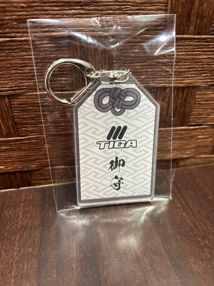 坂口優希恵プロ　キーホルダー　ダーツ