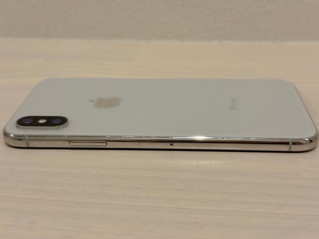 Apple iPhone X シルバー