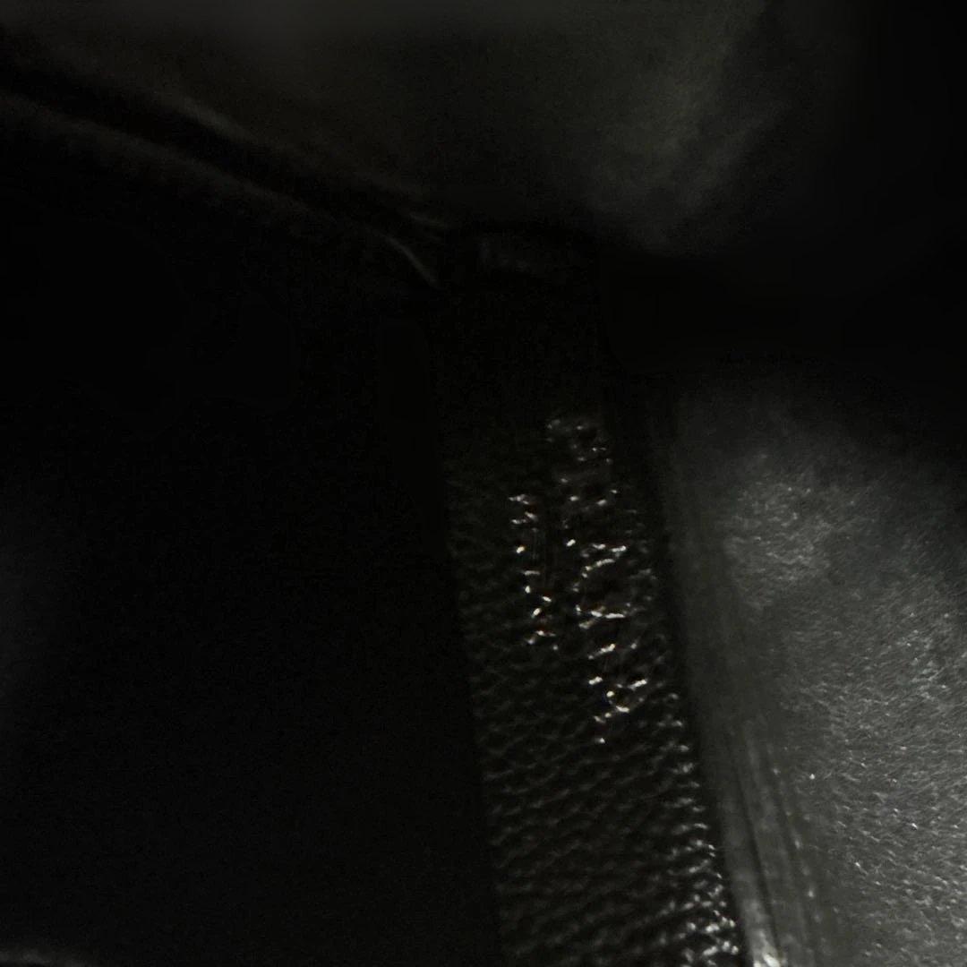 PRADA ノベルティブラックレザートートバッグ