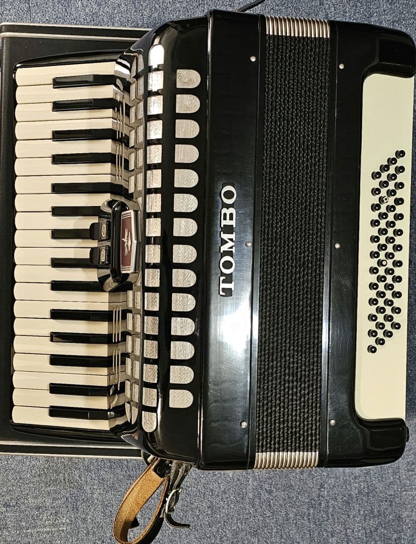TOMBO アコーディオン　No52 ケース付き　トンボ　34鍵盤