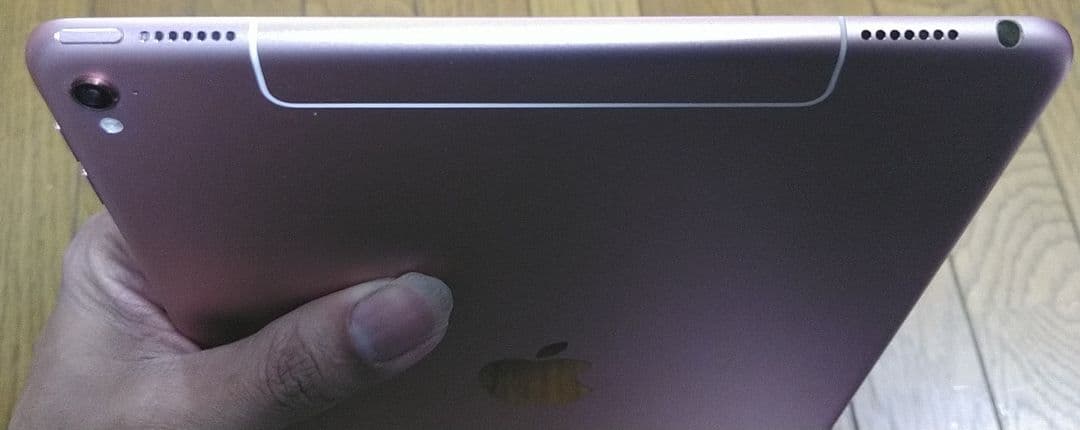 iPad Pro 9.7 128GB simフリー 美品 バッテリー97%