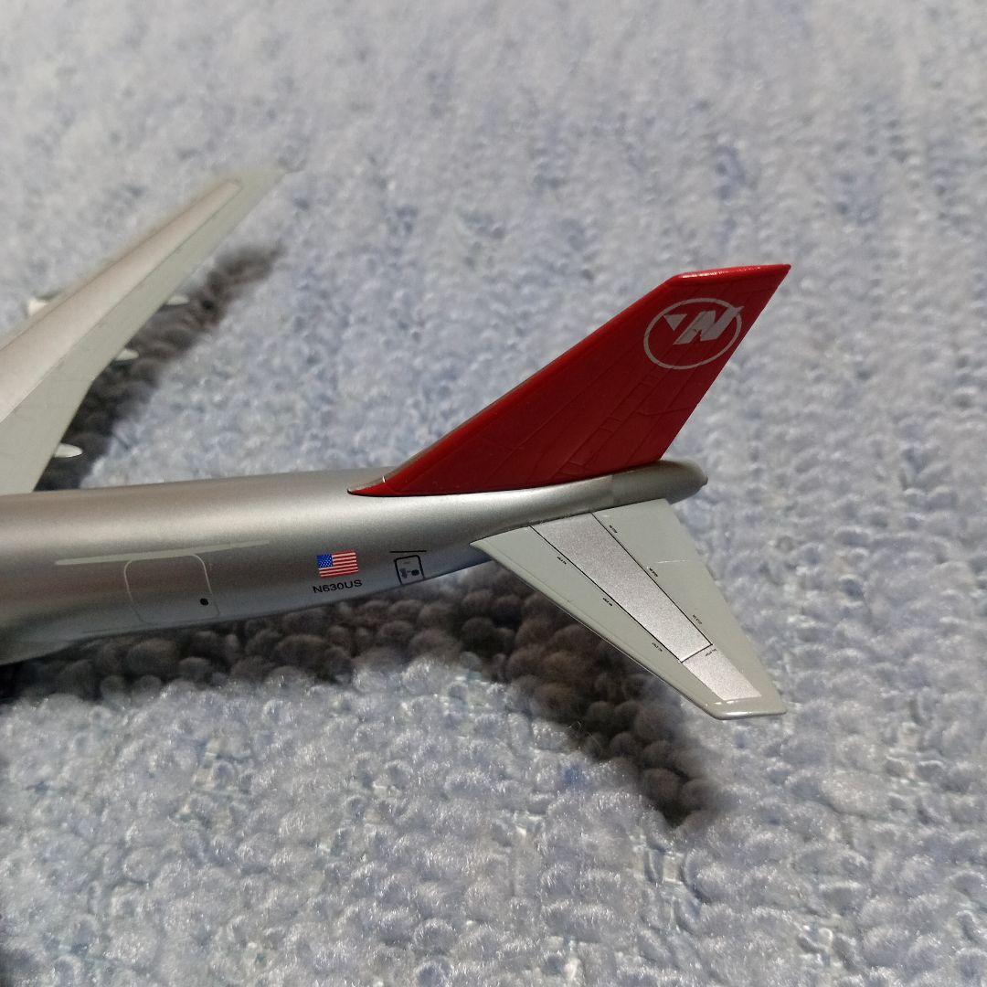 航空機・ヘリコプター NORTHWEST AIRLINES B747-2J9F 1/400