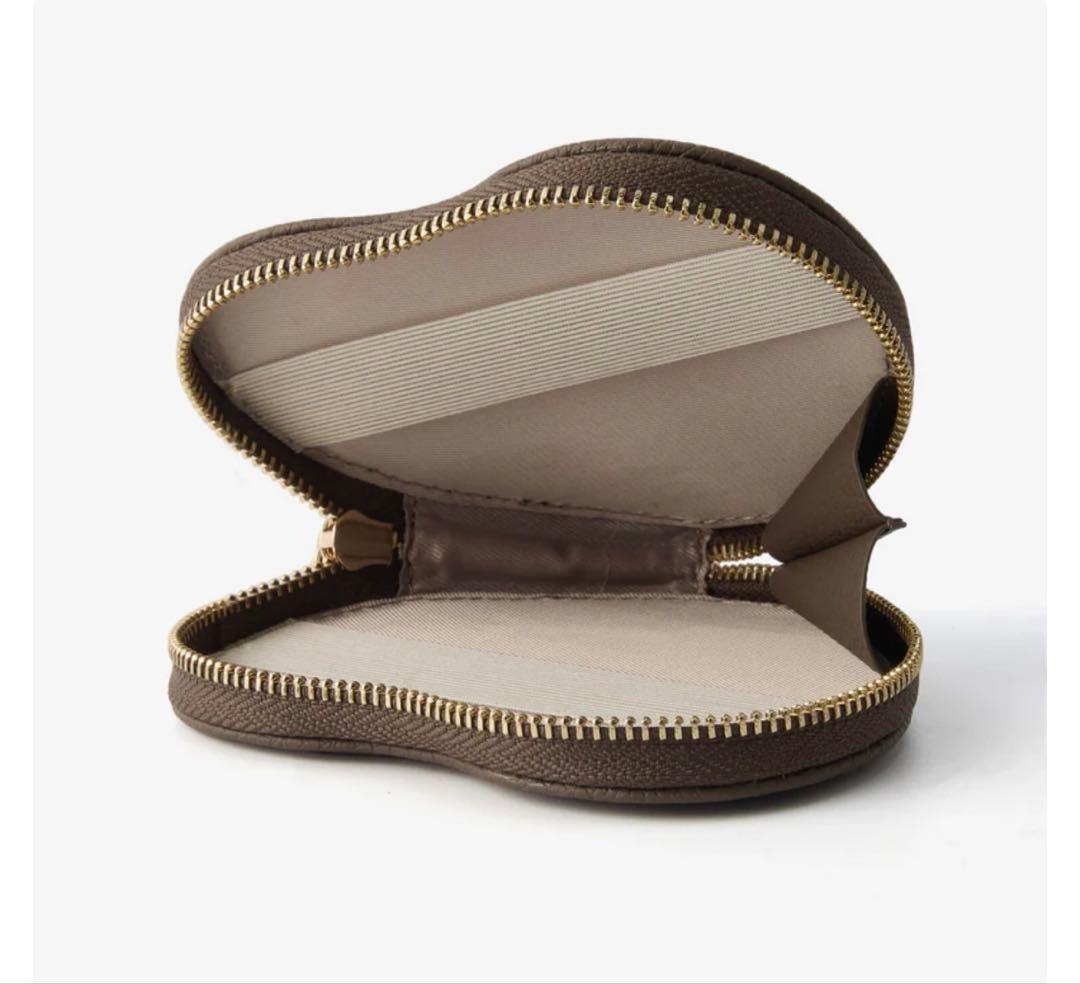 ほぼ未使用CUSTYPE カスタイプ◆ハート型ポーチ付iPhone15対応ケース