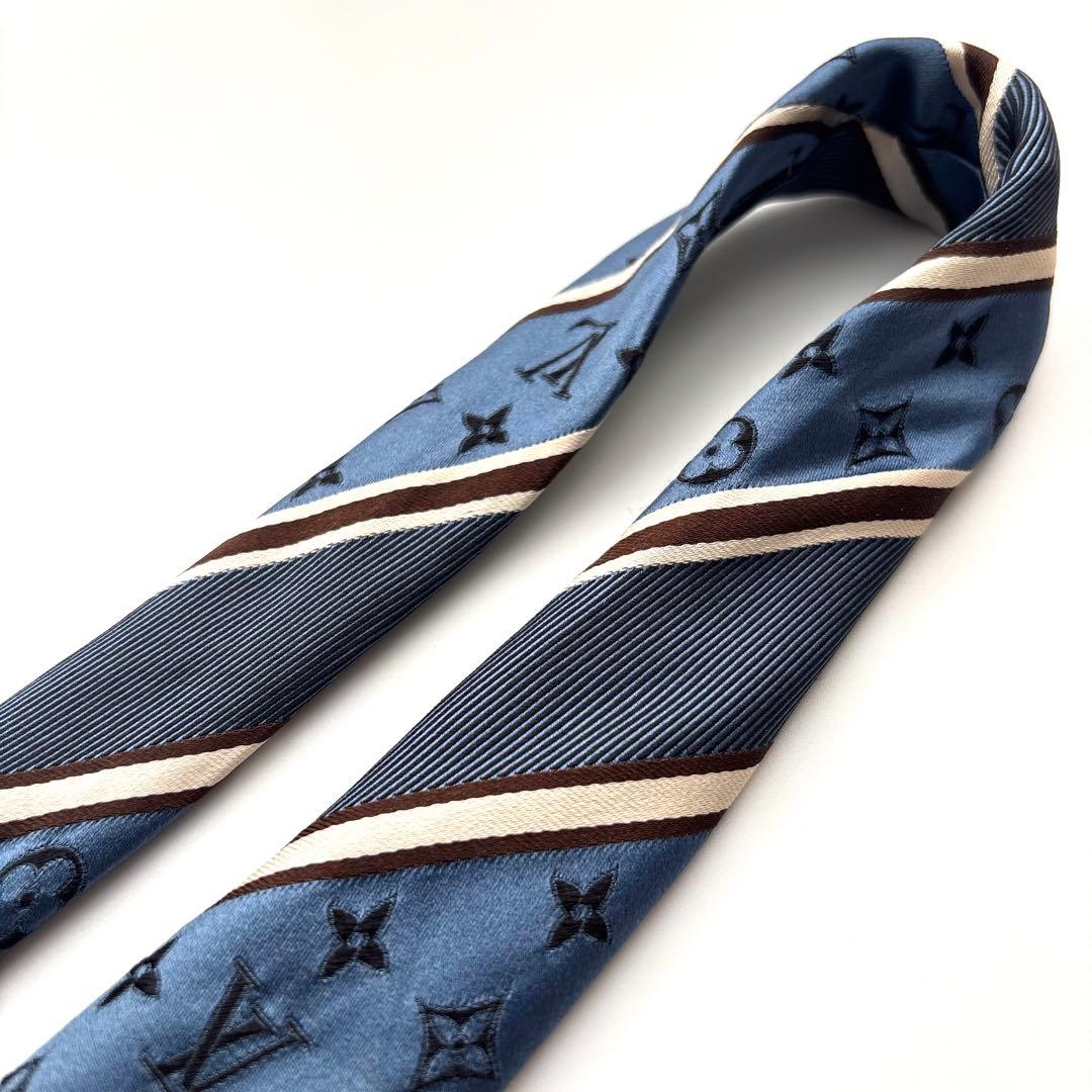 ꧁美品꧂ ルイヴィトン ネクタイ モノグラム LVロゴ ストライプ ブルー 光沢