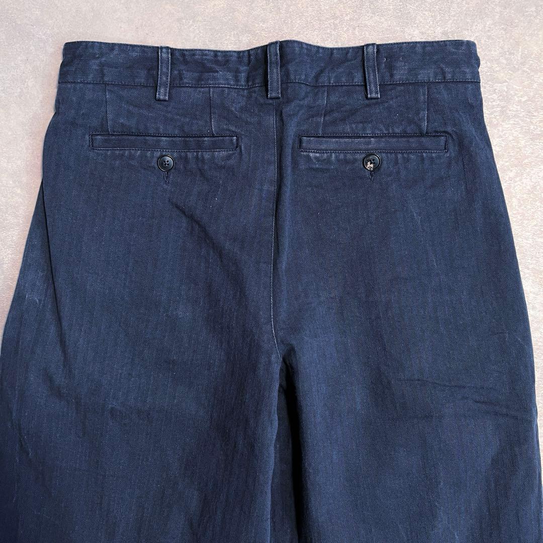 【美品】NOAH ノア ヘリンボーンプリーツチノパンツ ネイビー W30