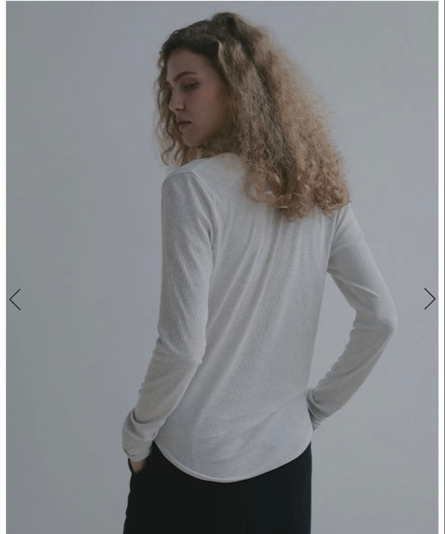 タグ付新品未使用　 エトレトウキョウ　ヘンリーネックシアープルオーバー