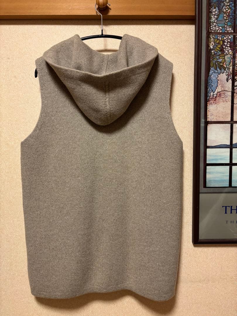 theory luxe 23AW 完売 ジップアップ フーデットベスト ジレ