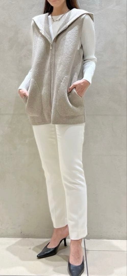 theory luxe 23AW 完売 ジップアップ フーデットベスト ジレ