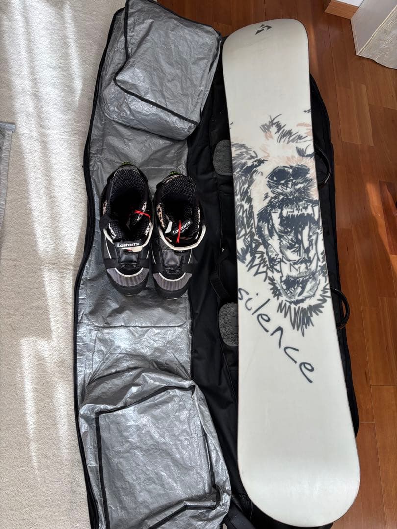 スノーボードセット(板・ビンディング・靴・ケース)