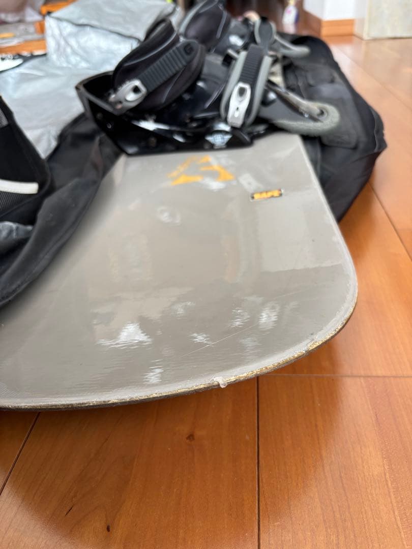 スノーボードセット(板・ビンディング・靴・ケース)