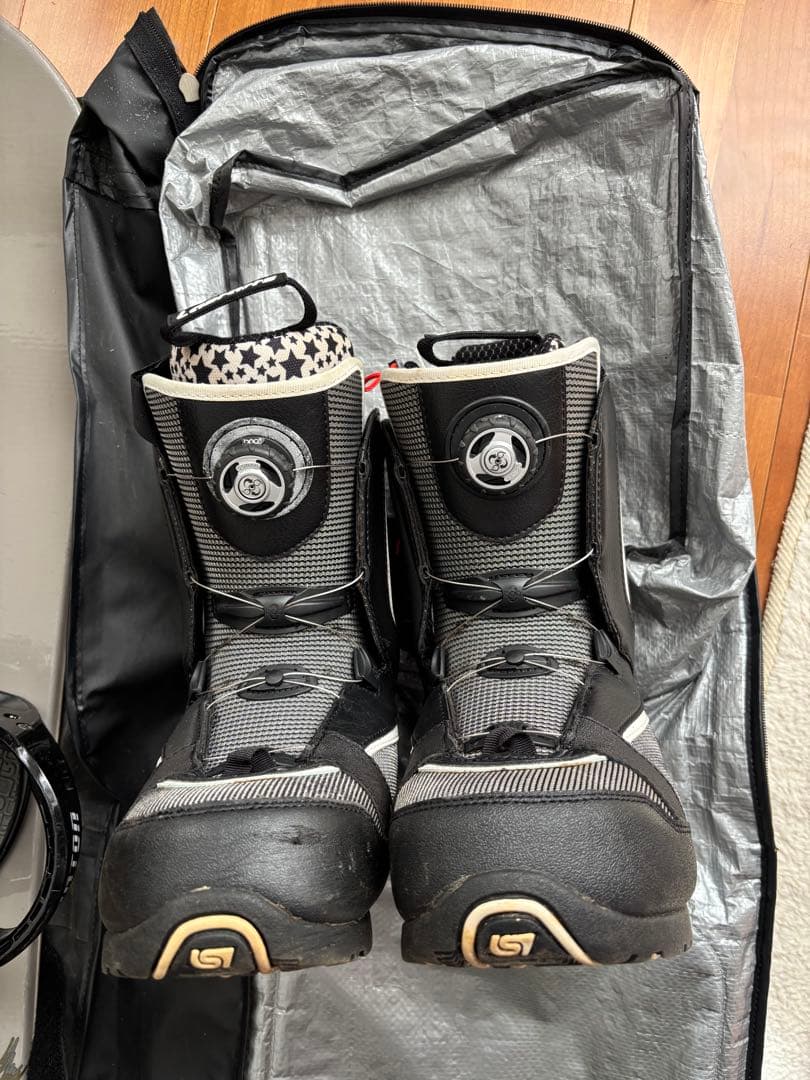 スノーボードセット(板・ビンディング・靴・ケース)