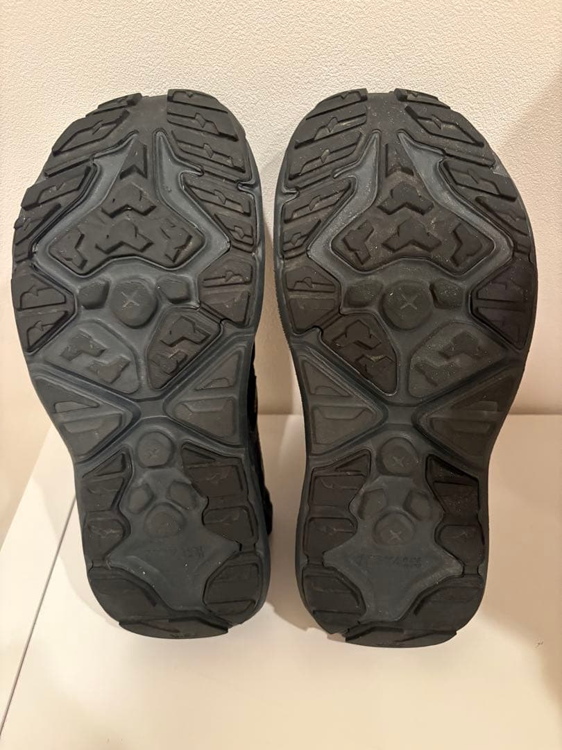 ホカオネオネ　HOKA ストラップサンダル　ホパラ2